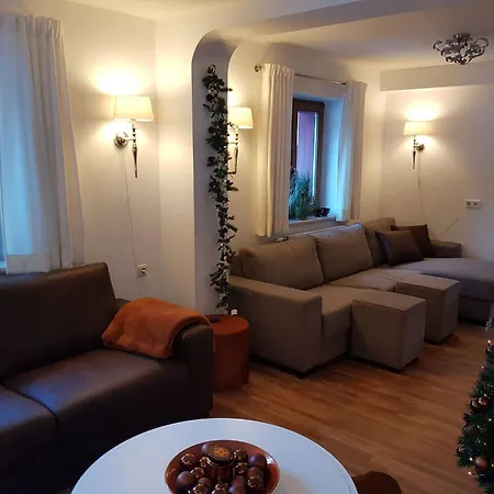 Chalet Furnished Chalet In Saalbach Hinterglemm Near Ski Lift Saalbach-Hinterglemm