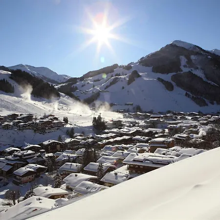 Furnished Chalet In Saalbach Hinterglemm Near Ski Lift * Saalbach-Hinterglemm